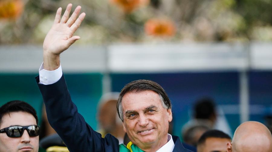 7.set.2022 - O então presidente Jair Bolsonaro (PL) durante os desfiles de 7 de Setembro, no ano passado