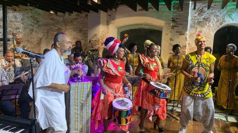'A música de matriz africana é o tripé que sustenta toda a música brasileira', diz o maestro Bira Marques