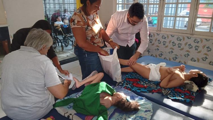 Equipe avalia crianças com necessidade de cirurgia no Recife