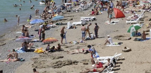 Praias da Crimeia são populares entre turistas russos - AFP/Getty Images via BBC