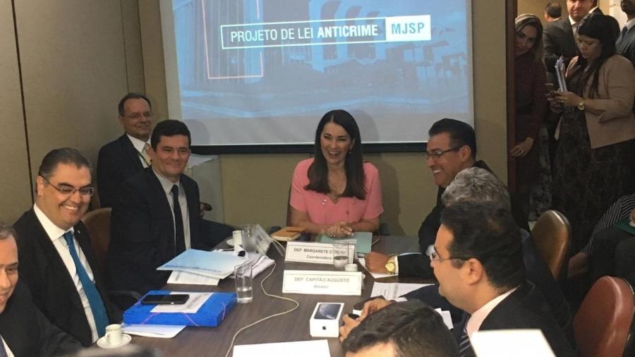 Ministro Sergio Moro, da Justiça, em encontro com deputados que discutem o projeto anticrime - Guilherme Mazieiro/UOL