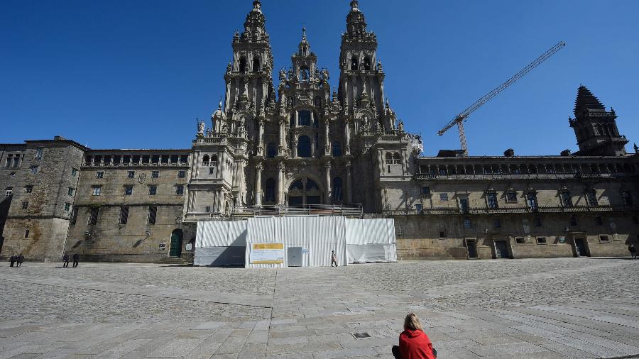 A catedral de Santiago de Compostela, na região da Galiza, durante a pandemia de coronavírus - Miguel Riopa/AFP