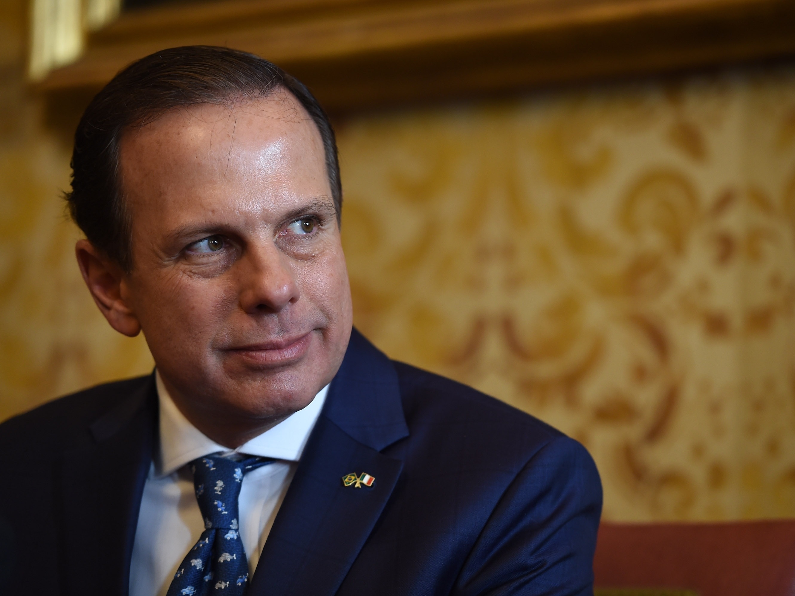 Em meio à pandemia, redes bolsonaristas elegem Doria como novo inimigo