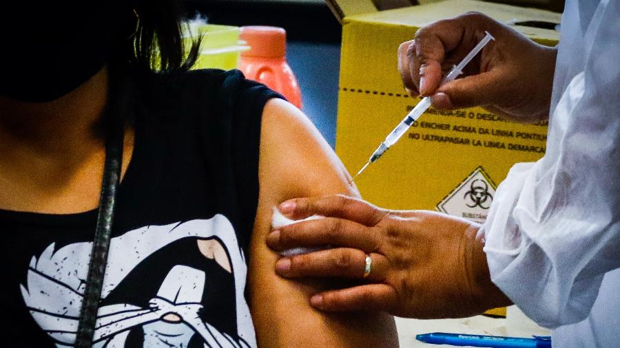 Mais de 41,4 milhões de brasileiros completaram a vacinação contra a covid-19 - Aloísio Maurício/Fotoarena/Estadão Conteúdo