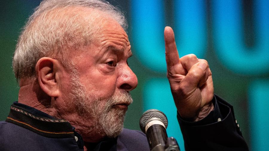 O ex-presidente Luiz Inácio Lula da Silva (PT) no lançamento do livro "Querido Lula: Cartas a um Presidente na Prisão", em São Paulo - Bruno Santos/ Folhapress