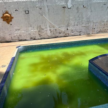 A piscina onde um paciente foi encontrado "de castigo"