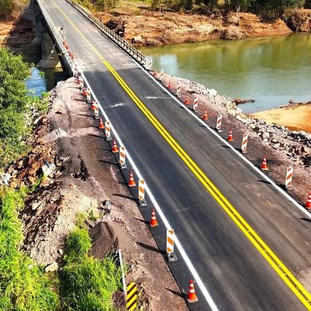 Em maio, a via teve trechos interditados após os temporais danificarem as pontes sobre Rio Pardo e o Arroio Barriga