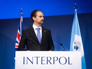 Brasileiro, delegado da Polícia Federal é eleito para comandar Interpol