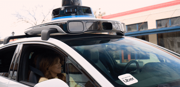 Mesmo com queda no lucro, Uber insiste em plano para taxis autônomos