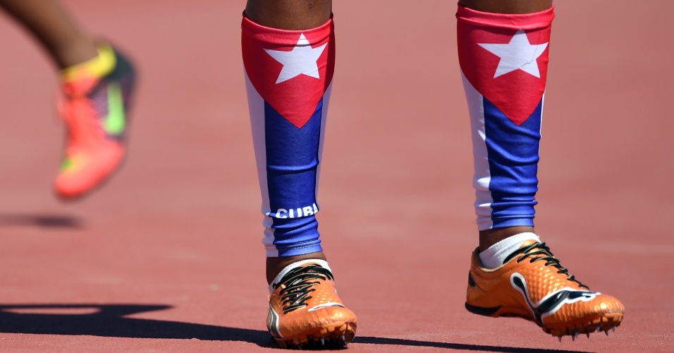 23.jul.2015 - Detalhe das pernas da atleta cubana Arialis Gandulla, durante a sua participação na prova 200 metros livres, nos jogos Pan-Americanos Toronto 2015, no Canadá