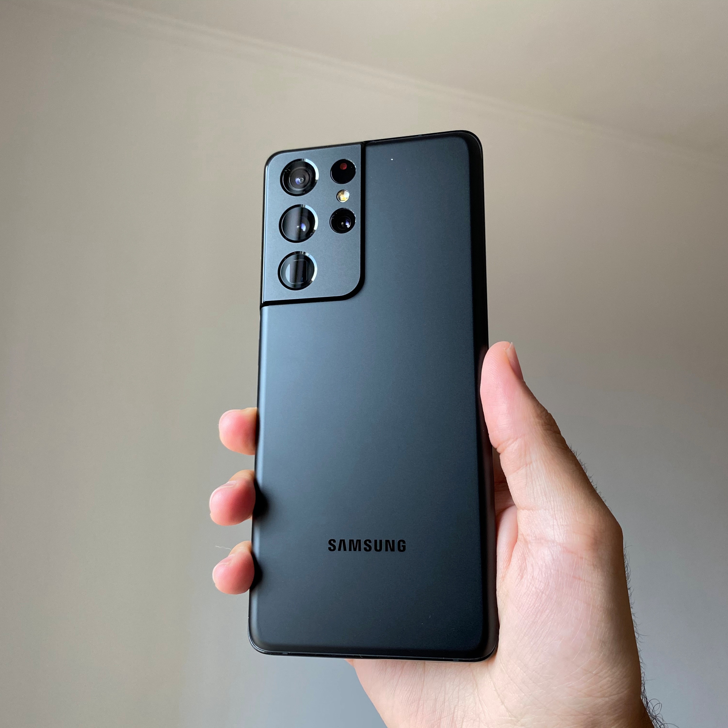 Smartphone Samsung Galaxy S21 Ultra: comprar mais barato no Submarino