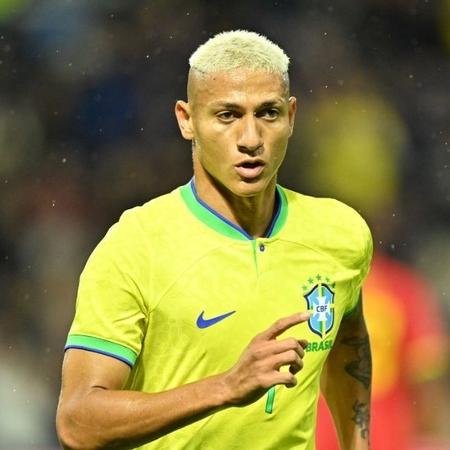 Richarlison desponta como grande candidato à 9 do Brasil na Copa