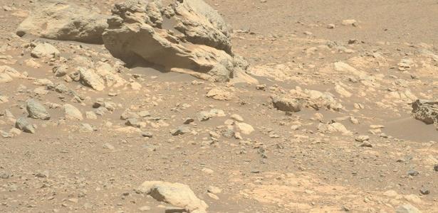 Nasa encontra rocha exótica e incomum em Marte: 'Estranho entre nós?'