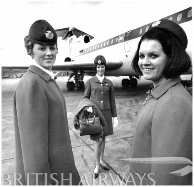 Uniformes da companhia aérea British Airways - modelo 1967 Hardy Amies - Divulgação/BA