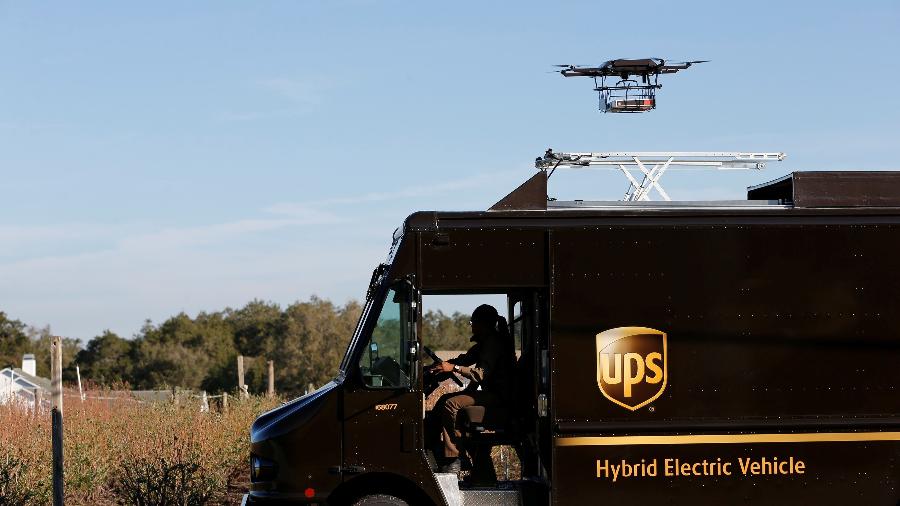 Novas leis permitirão que mais drones circulem em áreas urbanas - Scott Audette/Reuters