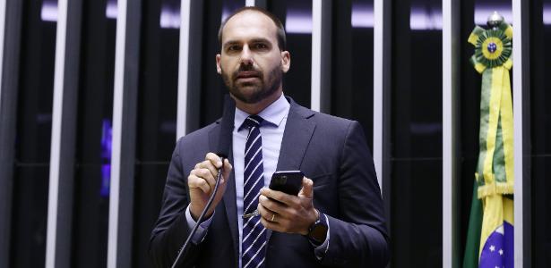 Eduardo Bolsonaro defends Maurício Souza in case of homophobia