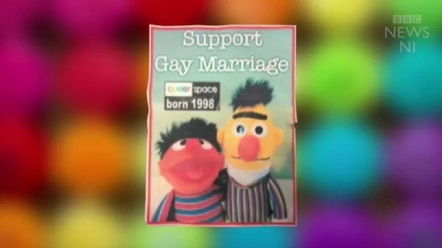 Gareth Lee entrou com um processo em 2014 contra uma padaria de Belfast que se recusou a fazer um bolo para ele com o slogan "Apoie o casamento gay" - BBC