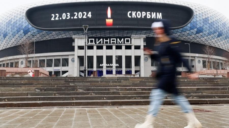Ataque foi registrado na noite da sexta-feira (23) em casa de shows no subúrbio da Rússia