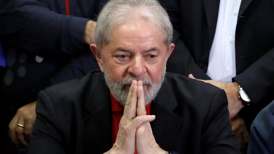 13.jul.2017 - Lula em coletiva de imprensa após condenação pelo então juiz Sergio Moro - Nacho Doce/Reuters
