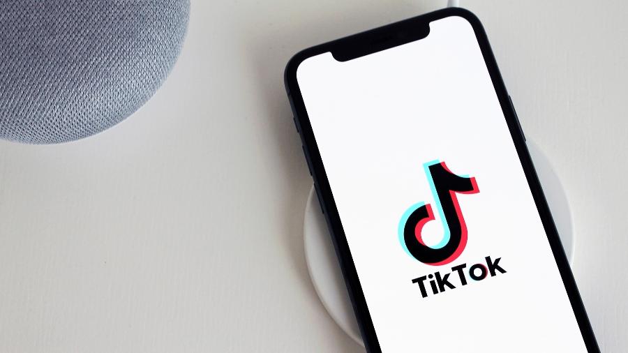 TikTok smartphone app - Pixabay