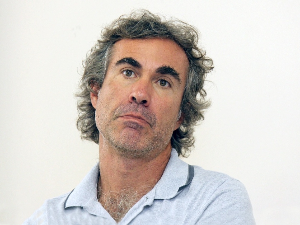 Queiroz foi babá de Flávio Bolsonaro, diz autor de "República das Milícias"