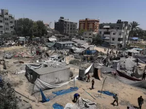 Israel busca mudanças no plano de trégua em Gaza e complica negociações, diz agência