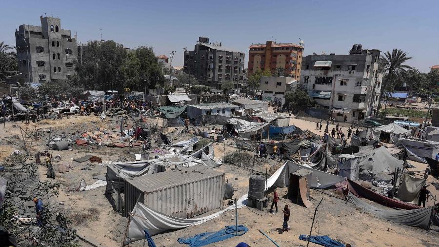 13.jul.2024 - Campo de refugiados em Gaza foi alvo de um ataque de Israel