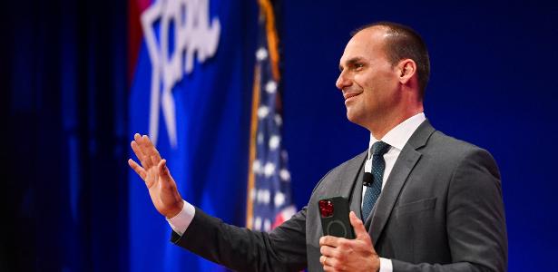 Eduardo Bolsonaro nega ter recebido dinheiro de fundo ligado a Vorcaro