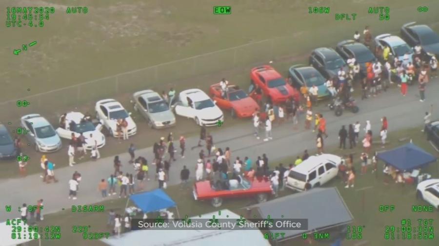 Pessoas são presas após participarem de festa na Flórida - Reprodução/Facebook/Mike Chitwood