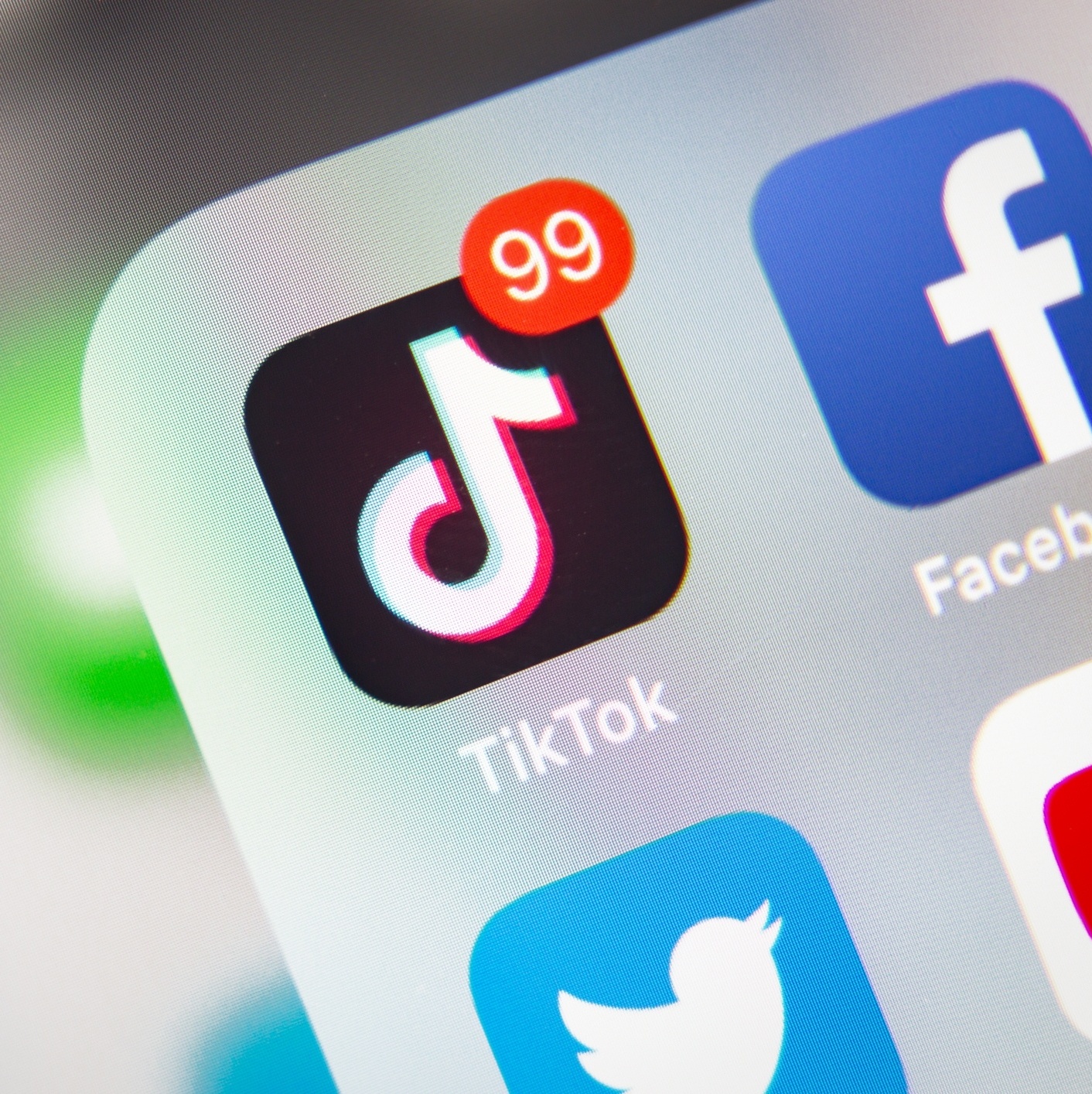 Google testa recurso que agrega vídeos do TikTok e do Instagram