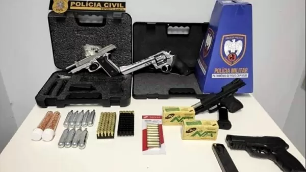 Armas e munição apreendida em Linhares (ES): material desviado de aquisições legais - PC-ES/Divulgação - PC-ES/Divulgação