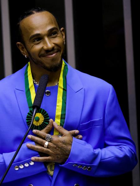 Lewis Hamilton recebe título de cidadão honorário do Brasil na Câmara dos Deputados, em Brasília - 7.nov.2022 - Adriano Machado/Reuters