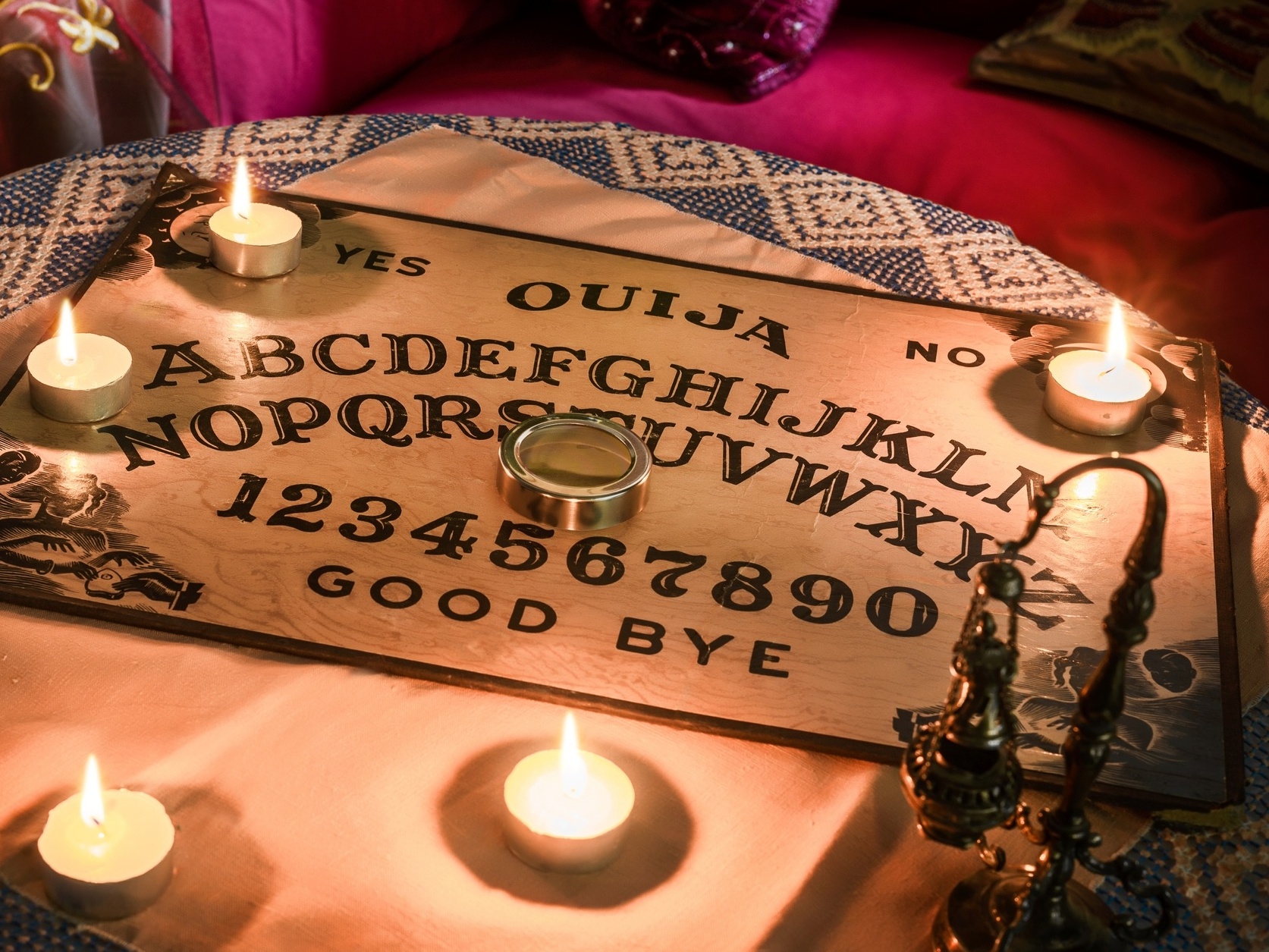 Tabuleiro ouija: conheça a origem do jogo e o que a ciência diz sobre ele, Cultura