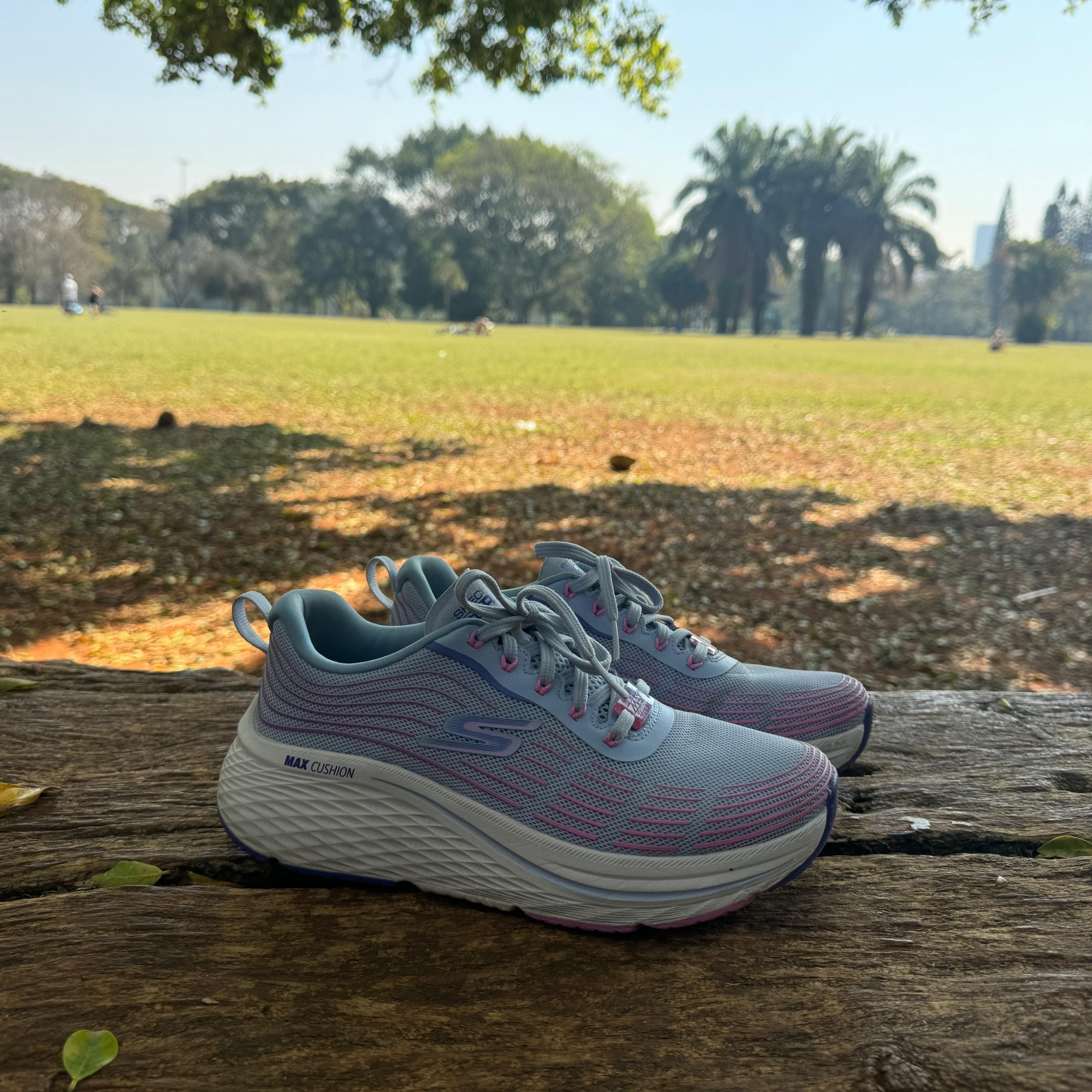 skechers max cushioning feminino