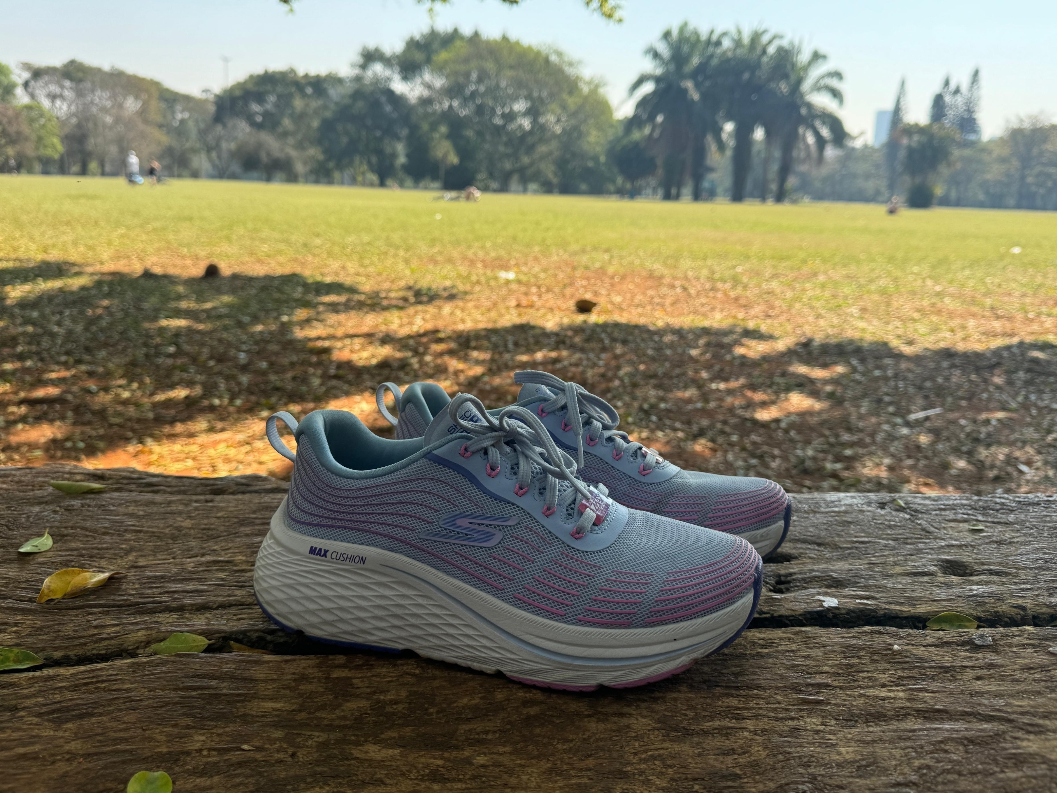 skechers max cushioning feminino