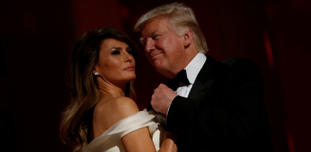 Donald Trump na primeira dança como presidente dos EUA com sua mulher Melania - Jonathan Ernst/Reuters
