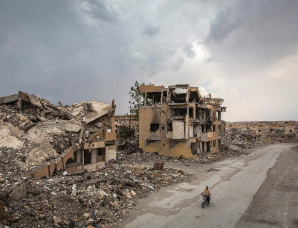A cidade de Raqqa, na Síria, após ataque de coalizão internacional contra forças do Estado Islâmico - Ivor Prickett/ The New York Times