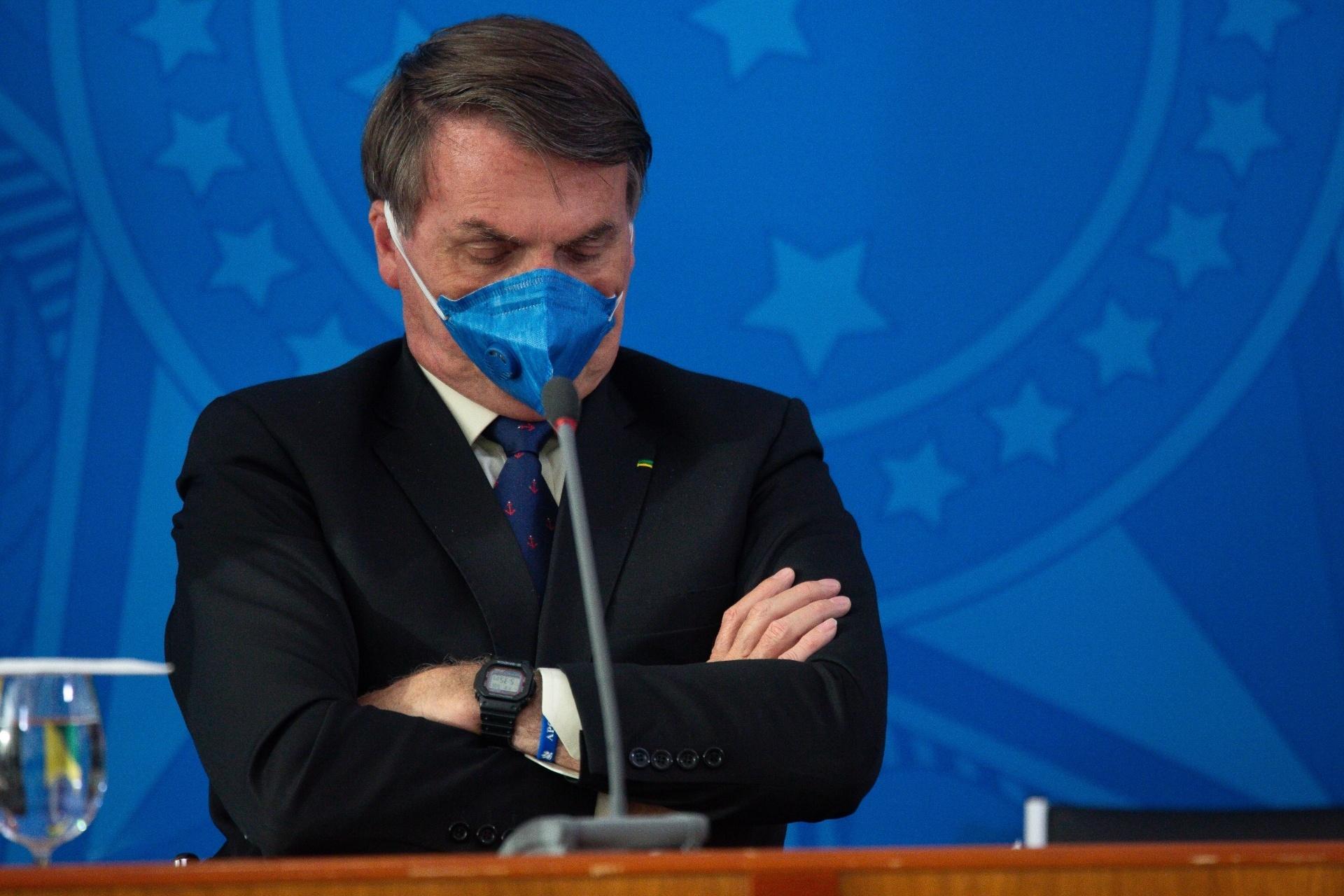 Bolsonaro enfrenta seu primeiro opositor real: o vírus - 14/04 ...