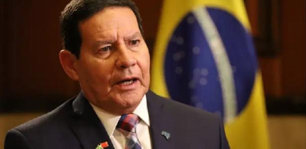 Mourão está em isolamento após servidor testar positivo para coronavírus