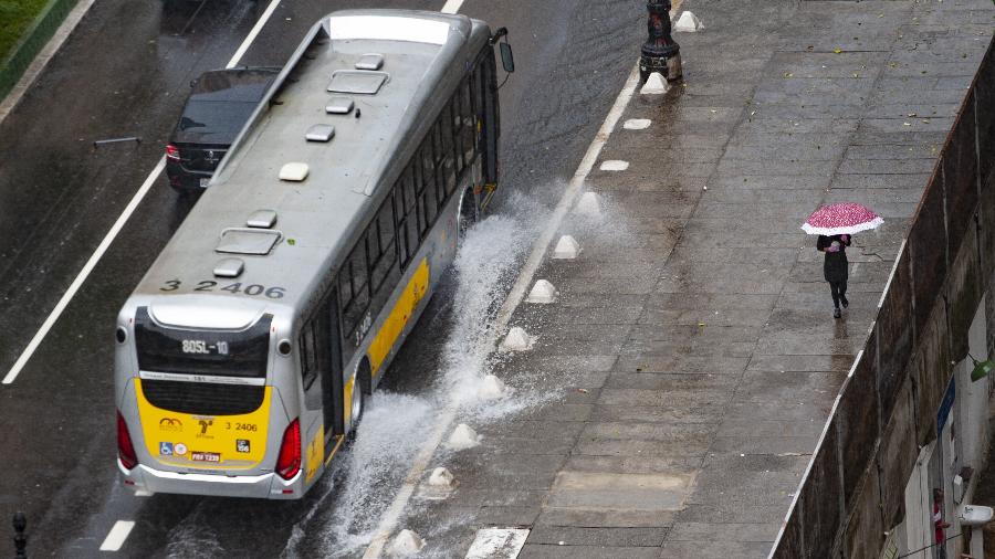 Chuva atinge São Paulo e causa alagamentos - Leco Viana/TheNews2/Estadão Conteúdo
