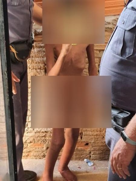 Menino era mantido em barril, amarrado, e com tampo fechado por pedra de mármore - Divulgação/Polícia Militar de Campinas