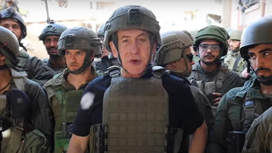 Netanyahu se reuniu com tropas em Gaza para defender a continuidade da guerrra