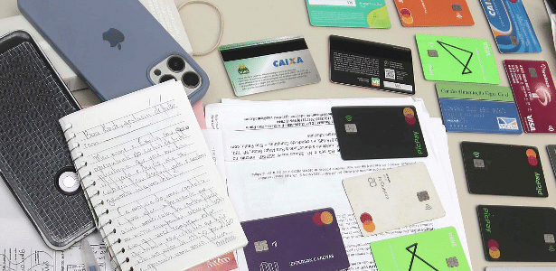 Crime usa seus dados, operadoras não são punidas, e golpes de SMS disparam