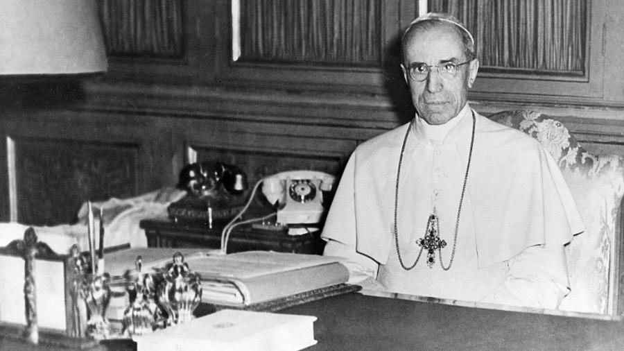 Papa Pio 12 esteve à frente da Igreja Católica de 1939 a 1958, quando morreu Papa Pio 12 esteve à frente da Igreja Católica de 1939 a 1958, quando morreu