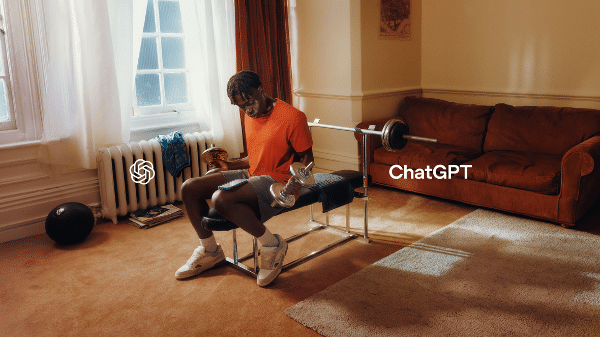 A OpenAI lançou sua primeira campanha para o ChatGPT, com foco nas experiências pessoais de uso da ferramenta no dia a dia. Os comerciais, que estão sendo exibidos os EUA, Reino Unido e Irlanda, foram criados pela equipe criativa interna da empresa, em parceria com a agência Isle of Any.