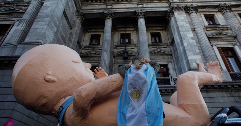 Martin Acosta/Reuters