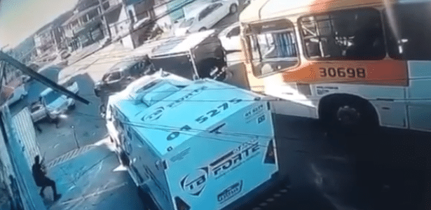 Veja vídeo | BA: quadrilha ataca carro-forte em Salvador