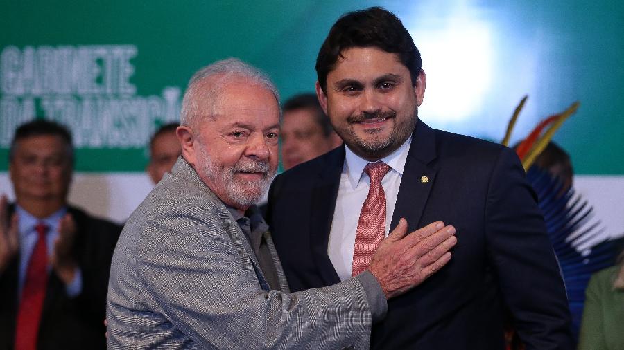 29.12.22 - Juscelino Filho (União Brasil) com o presidente Luiz Inácio Lula da Silva