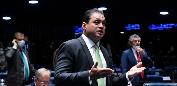 'Sabia que sofreria ataques', diz Weverton Rocha após operação da PF