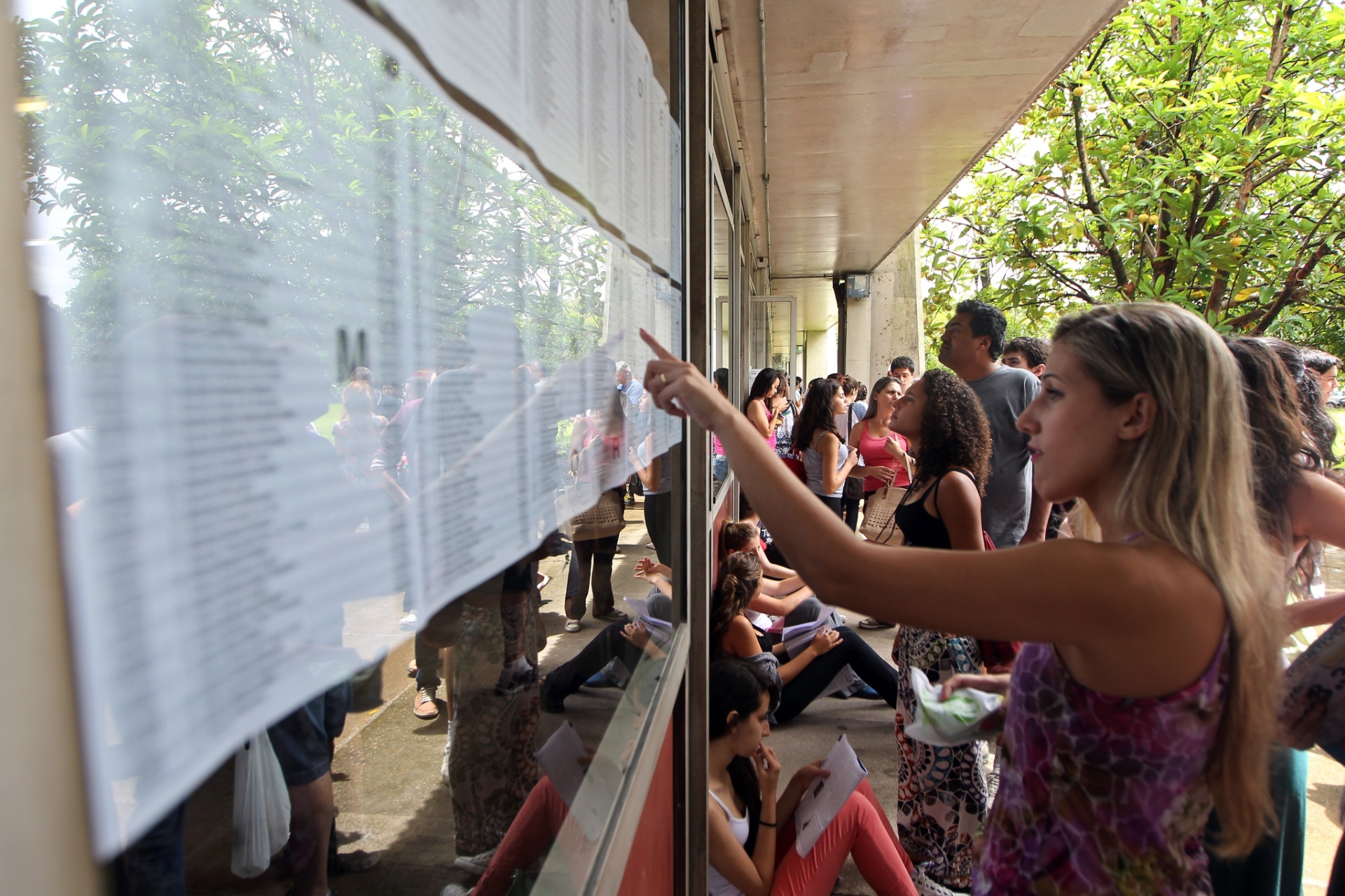 10.jan.2016 - Movimentação de candidatos do vestibular para as provas de português e redação da segunda fase da Fuvest 2016 no prédio da Escola Politécnica da Cidade Universitária na manhã deste domingo - Sérgio Castro/Estadão Conteúdo